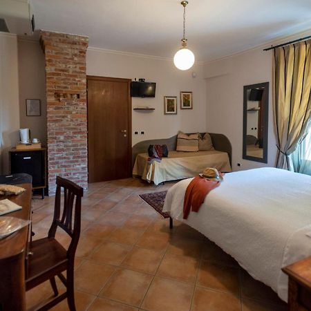 Agriturismo Cascina Monchiero บรา ภายนอก รูปภาพ