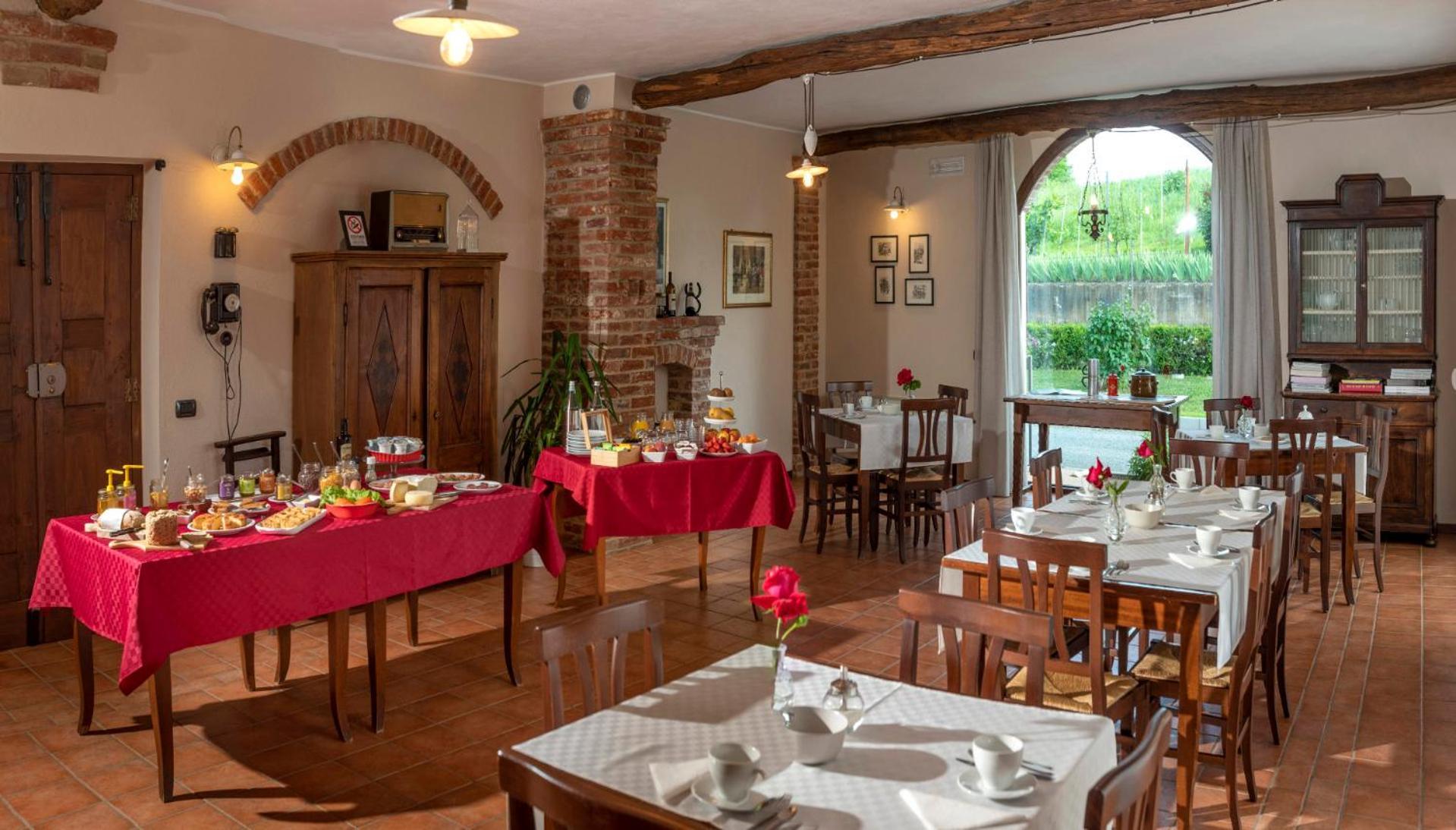 Agriturismo Cascina Monchiero บรา ภายนอก รูปภาพ